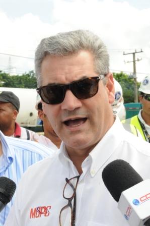 Ministro dice iniciará en 4 ó 5 meses construcción carretera Cibao-Sur