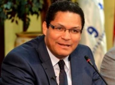 Presidente Indotel dice Estado compensará usuarios sean afectados por el “apagón analógico”