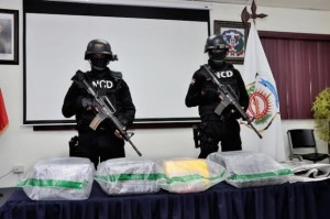 Incautan 24 paquetes de cocaína en contenedor en Puerto de Haina