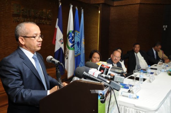 Freddy Hidalgo: Uno de los grandes retos del país es disminuir el dengue
