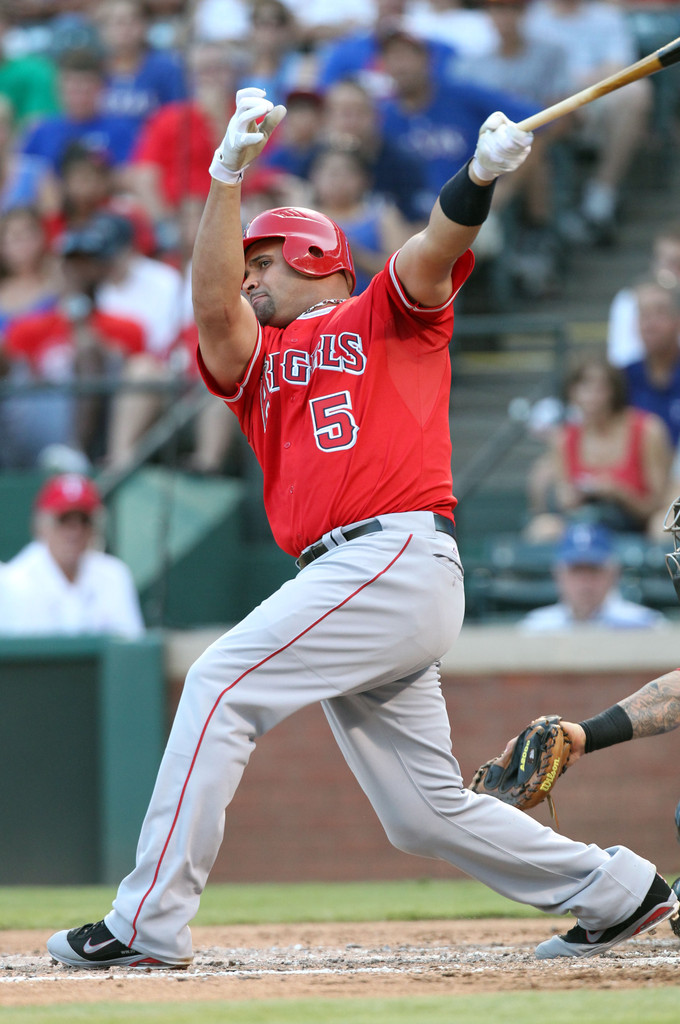 Pujols conecta jonrón en triunfo de Angelinos sobre Marineros; Almonte de 3-1