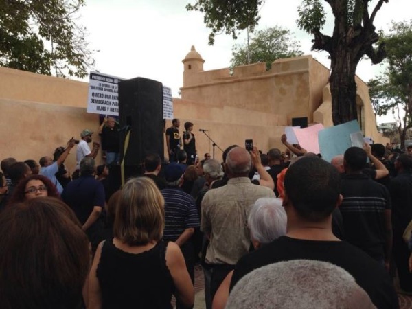 Concentración acude al Parque Independencia a la protesta contra modificación CPP