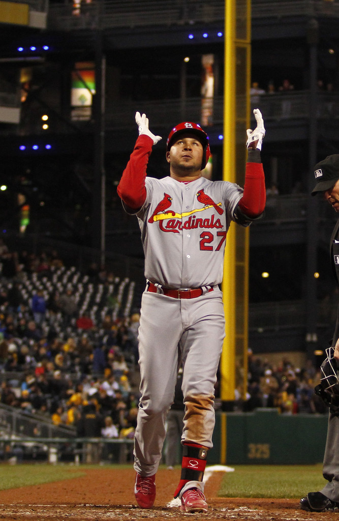 Cardenales acaban con racha ganadora de Cerveceros; Peralta pegó un HR