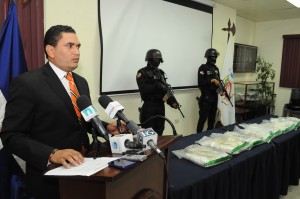 MEDINA OFRECE LOS DETALLES DEL DECOMISO DE LOS 37 PAQUETES