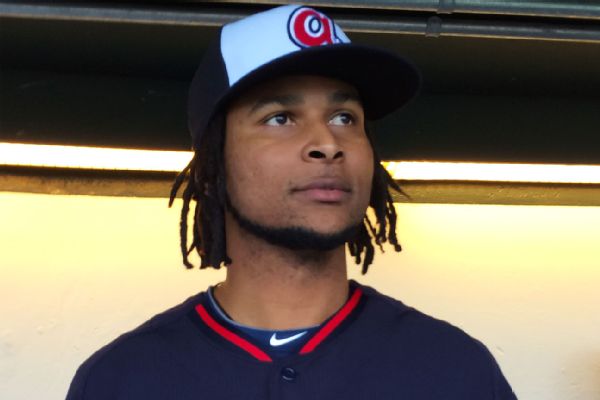 Ervin Santana domina en su debut con los Bravos