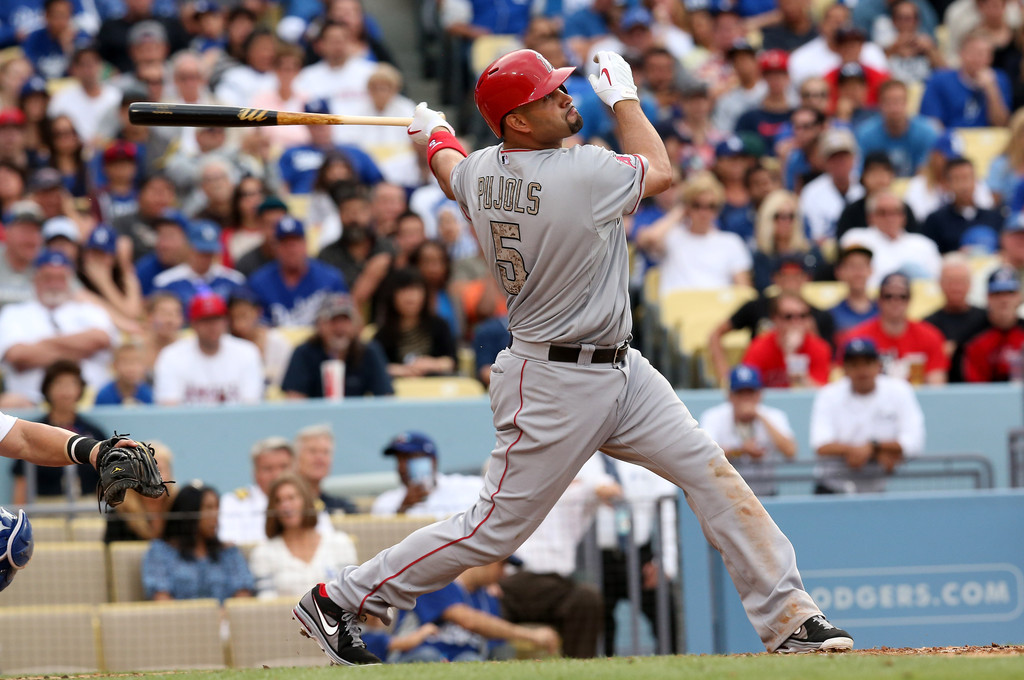 Pujols pega dos jonrones en triunfo de Angelinos; Canó de 5-4