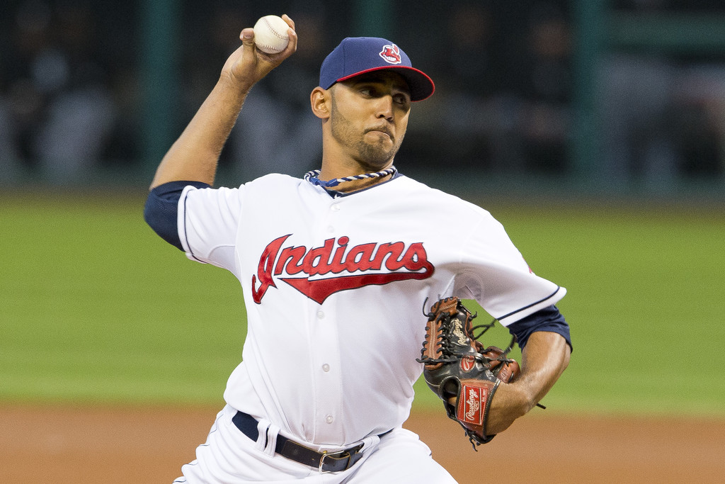 Danny Salazar triunfa; Carlos Santana pega cuarto jonrón