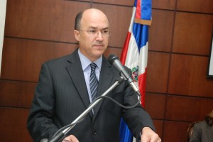 Procurador advierte habrá sanciones por llamadas molestosas al 911