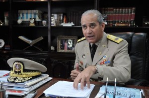 Ministro de Defensa apoya de manera parcial muro en la frontera