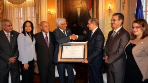 Danilo nombrado Personaje Turístico del Año de la ADOMPRETUR