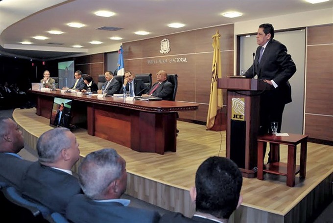 JCE da plazo a partidos que se oponen a cambio de nombre ASD por PRM