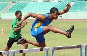 Criollos avanzan a la final en atletismo en Olimpiadas de la Juventud