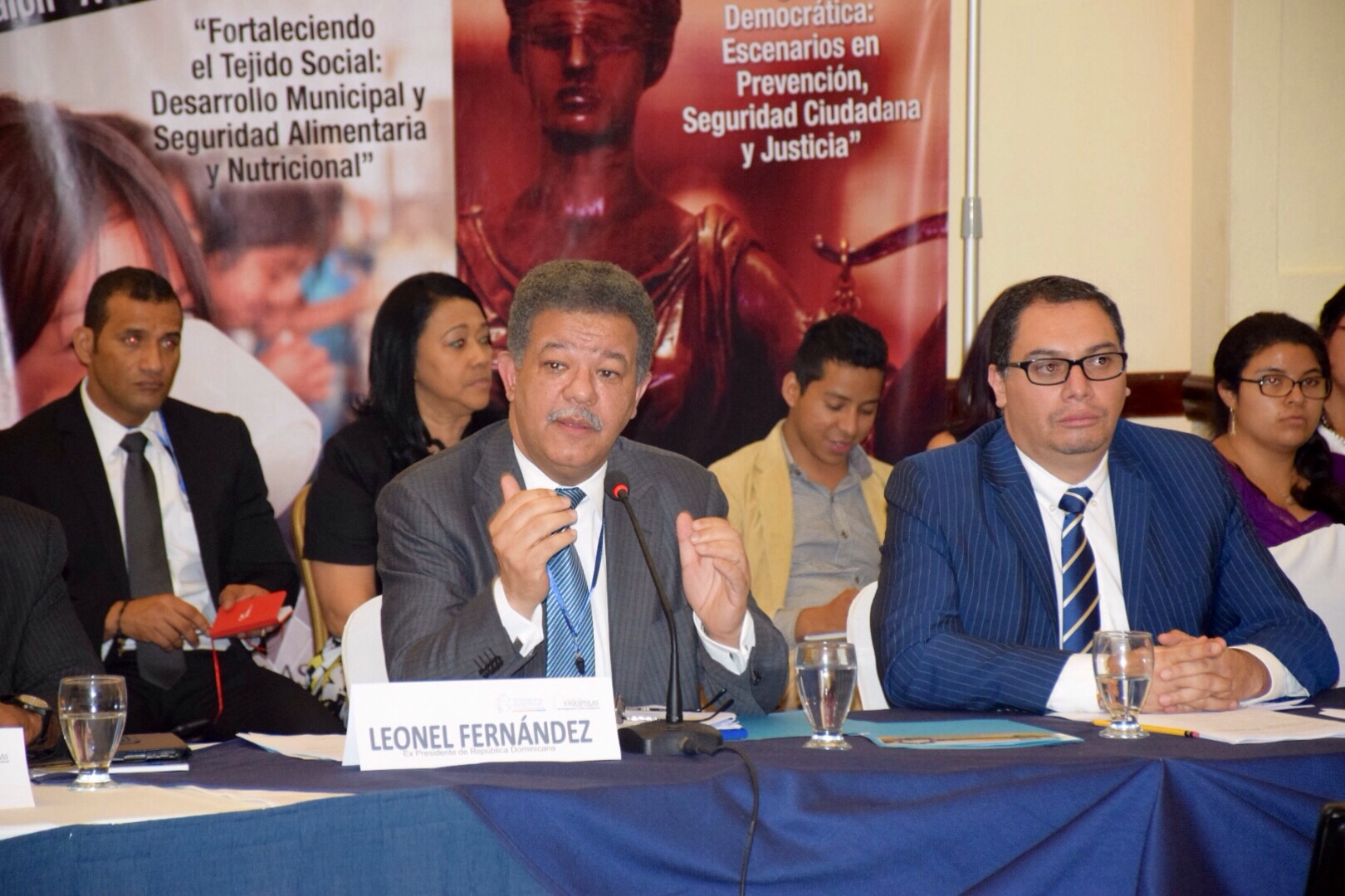 Leonel Fernández dice se requiere mayor participación del sector agropecuario en la producción de riquezas