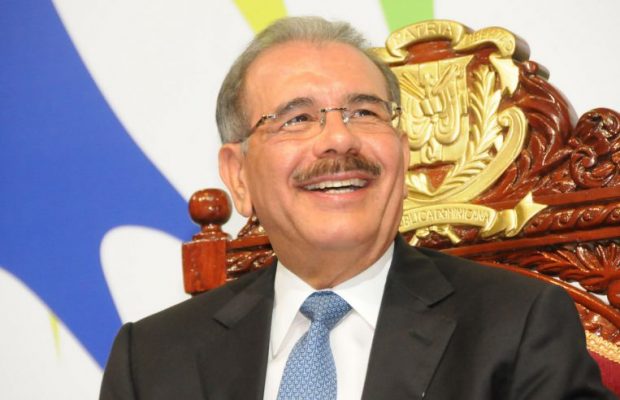 Presidente Medina rinde tributo a los héroes de la Restauración