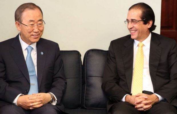 Ban Ki-moon felicita al ministro de la Presidencia por políticas sociales