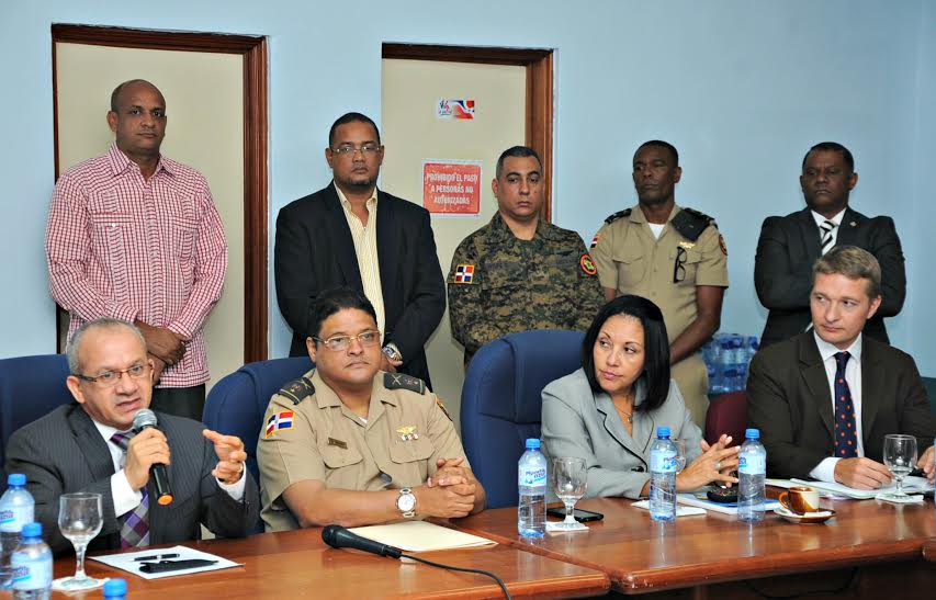 Salud Pública avanza en estrategia para prevenir entrada de ébola al país
