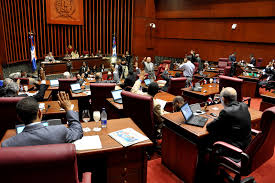 Diputados aprueban resolución condena campaña de ACNUR contra RD
