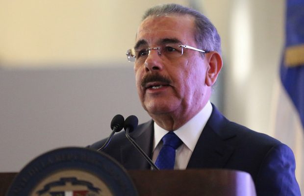 Presidente Medina invita a invertir y confiar en RD
