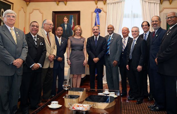Presidente Medina comparte con el Consejo Directivo de ADORA