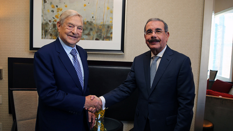 Multimillonario George Soros dispuesto a apoyar documentación de haitianos en RD