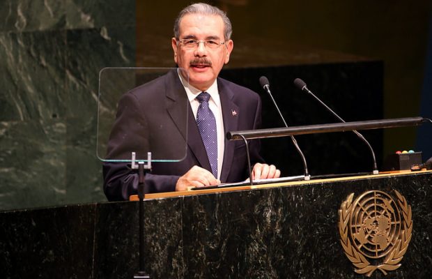 Presidente Medina pide en la ONU que países ayuden a haitianos a documentarse