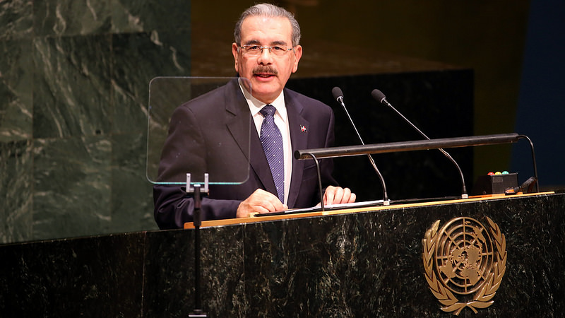 Presidente Medina pide en la ONU que países ayuden a haitianos a documentarse