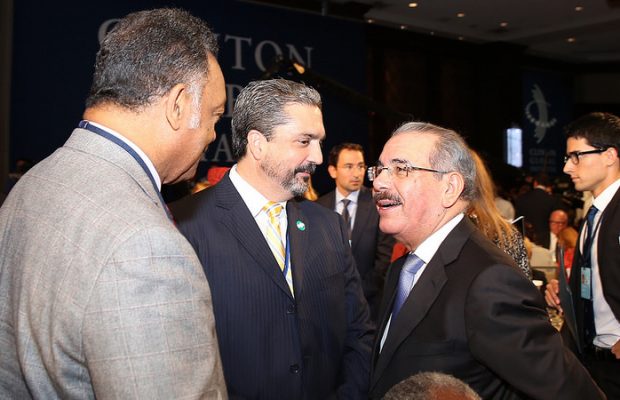 Presidente Medina participa a un encuentro con ex presidente EE.UU. Clinton