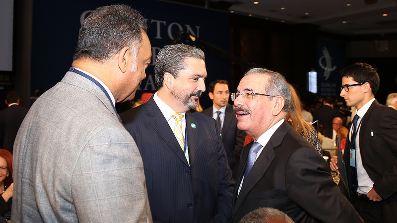 Presidente Medina participa a un encuentro con ex presidente EE.UU. Clinton