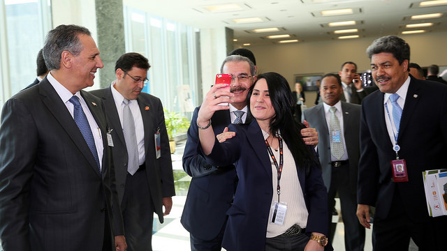 Presidente Danilo Medina comparte con dominicanos que trabajan en ONU