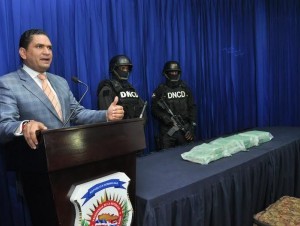 DNCD incauta 14 paquetes de droga en un allanamiento en Higüey