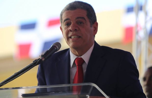 Ministro Educación dice hay un renacer en la escuela pública dominicana