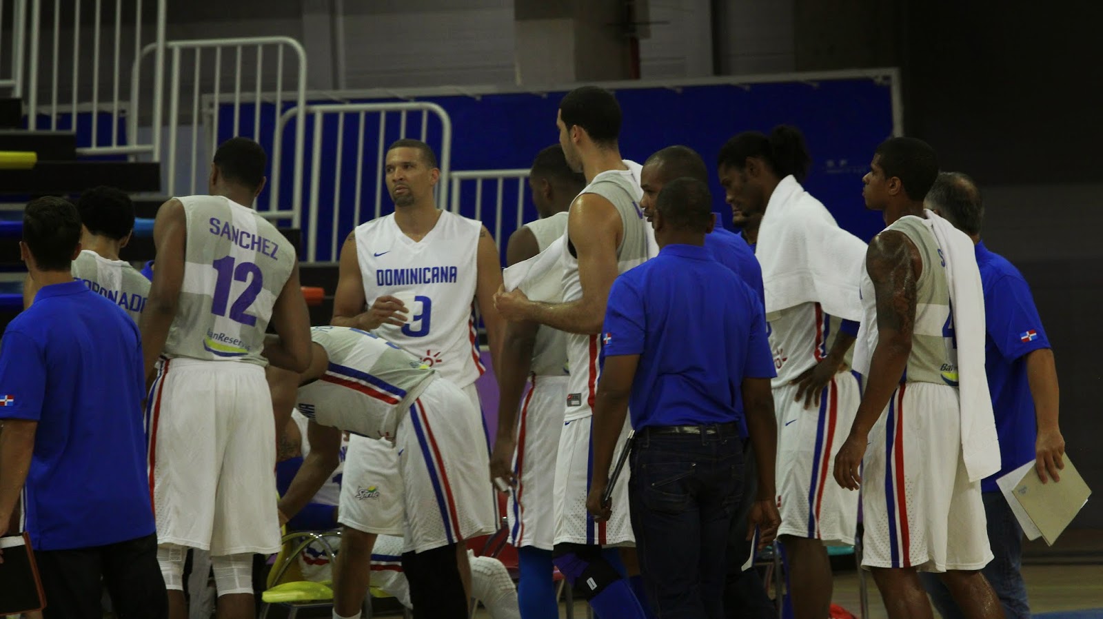 RD se despide del Mundial de Baloncesto La Selección de Eslovenia derrotó este sábado con marcador de 71-61 al combinado de la República Dominicana eliminándolo del Mundial de Baloncesto 2014. El conjunto esloveno con la victoria avanza a los cuartos de final donde enfrentarán a los Estados Unidos.