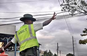 Arrestan agente de AMET acusado de matar motoconchista