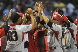 Escogido se lleva el primero frente al Licey; Britton pegó jonrón de dos carreras