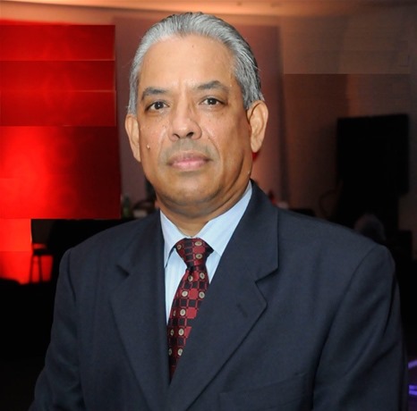 Toros designan a Mario Emilio director de comunicaciones
