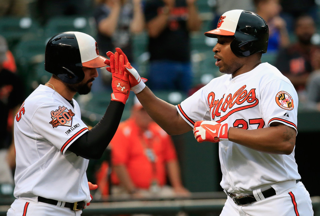 Orioles remontan para vencer a Detroit; colocan Serie Divisional 2-0 a su favor