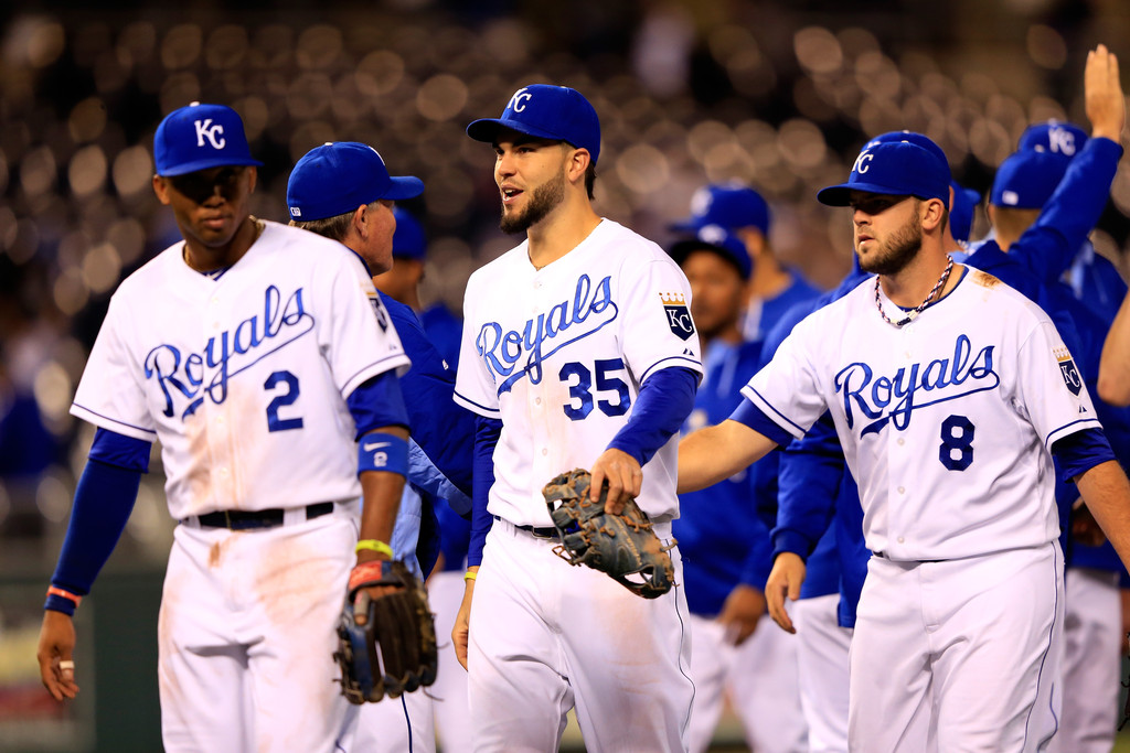 Kansas barre a los Angelinos; enfrentará a los Orioles en Serie de Campeonato