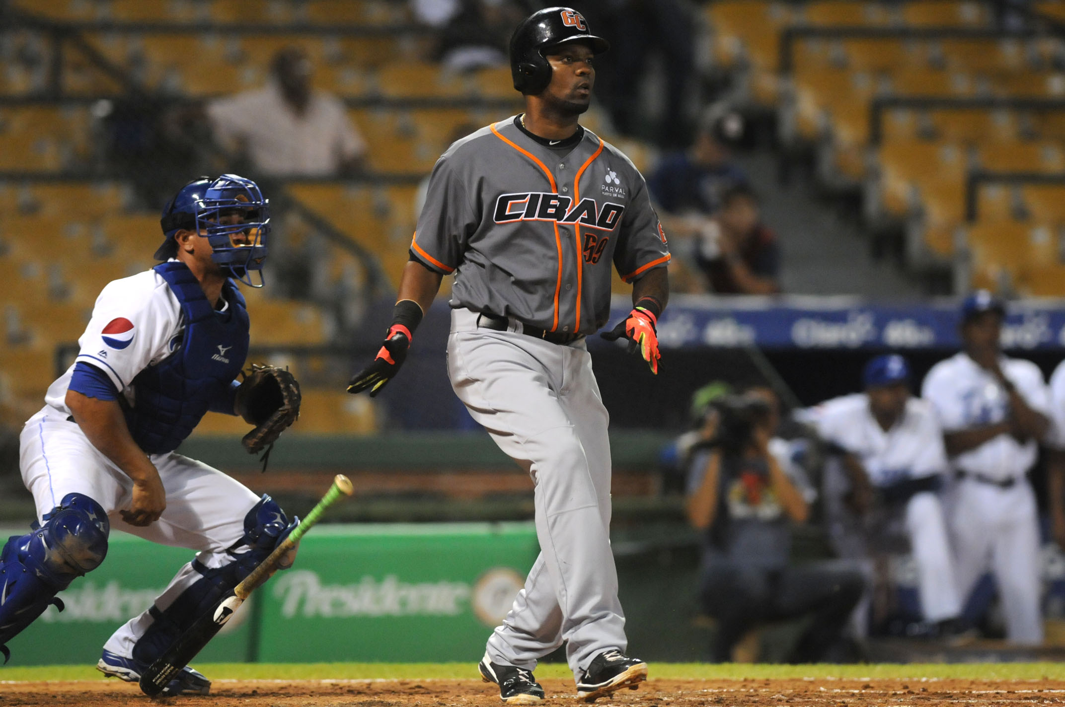 Los Gigantes hunden más en el sótano al Licey; Betemit pegó jonrón de dos carreras