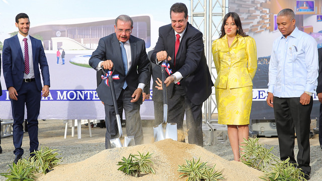 Medina asiste a inicio construcción iglesia cristiana; creará 2 mil empleos