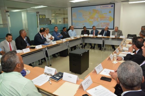 Energía y Minas busca acuerdo en conflicto entre varias empresas