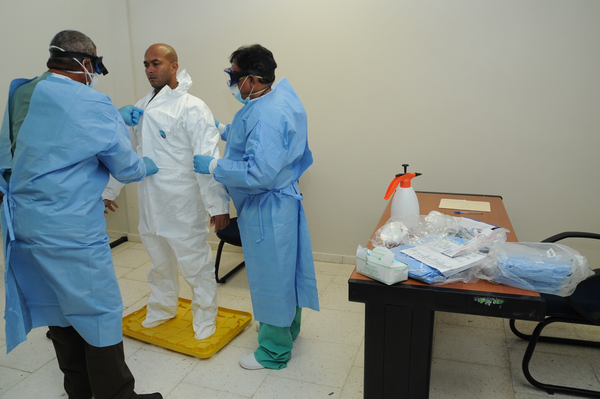 Salud Pública realiza simulacro en el aeropuerto de Las Américas contra el virus del Ébola