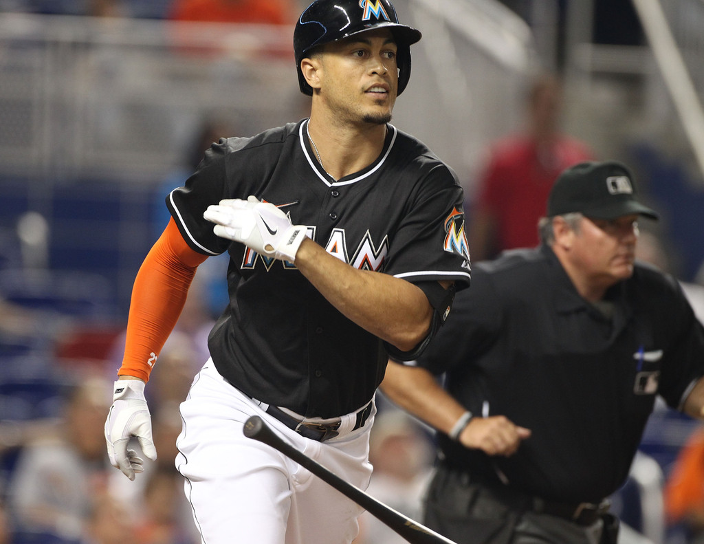 ¡Contrato histórico! Marlins y Stanton llegan a un acuerdo de 13 años y 325 millones de dólares