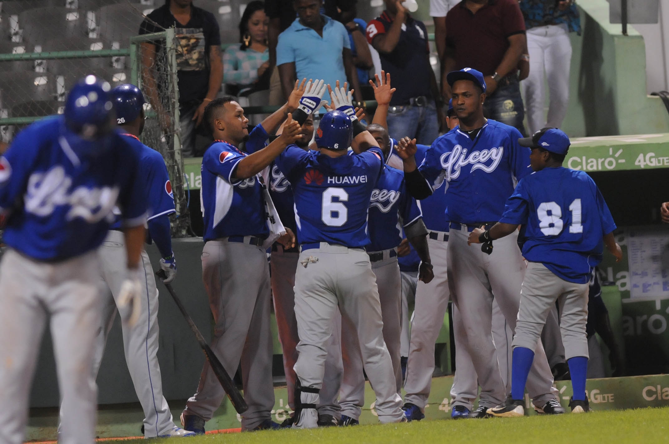 Licey consigue tercera victoria en línea al vencer a los Gigantes por segundo día seguido