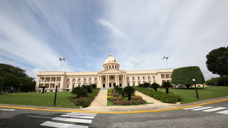 Poder Ejecutivo promulga Ley de Presupuesto 2015