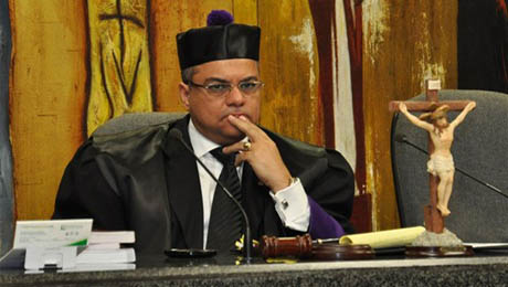 Juez rechaza anular acusación contra senador Félix Bautista