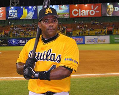 Águilas despiden a Barkett y nombran a Miguel Tejada como su nuevo dirigente