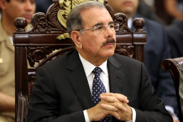 Presidente Medina lamenta muerte del cantante Lope Balaguer