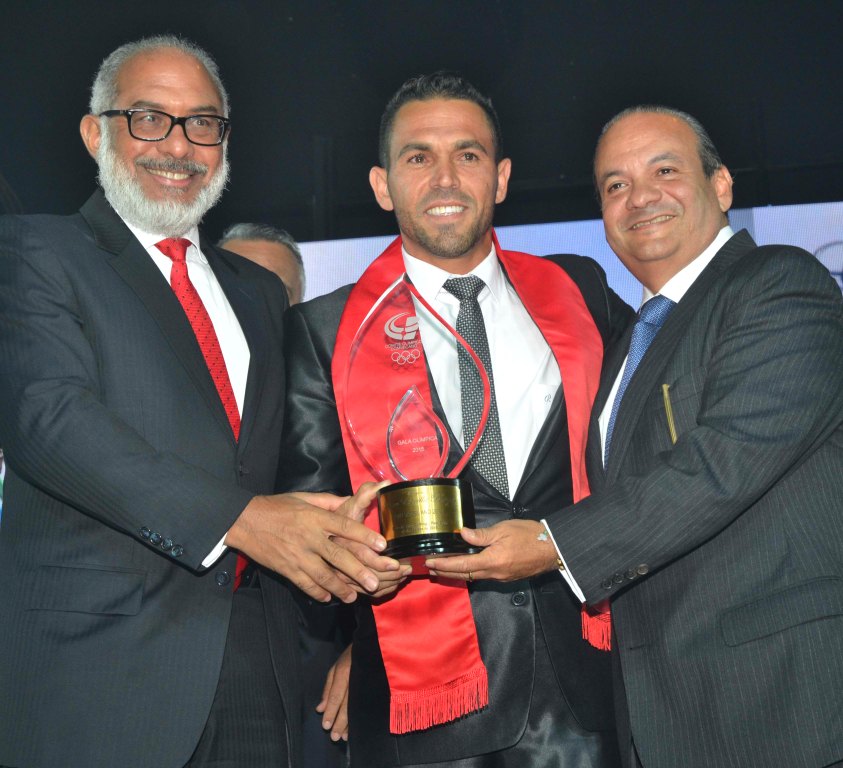 Víctor Estrella nombrado Atleta del Año