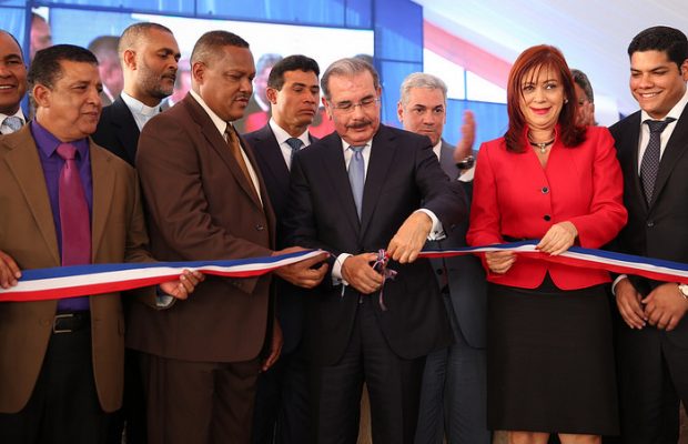 Presidente Medina inaugura carretera El Seibo–Miches