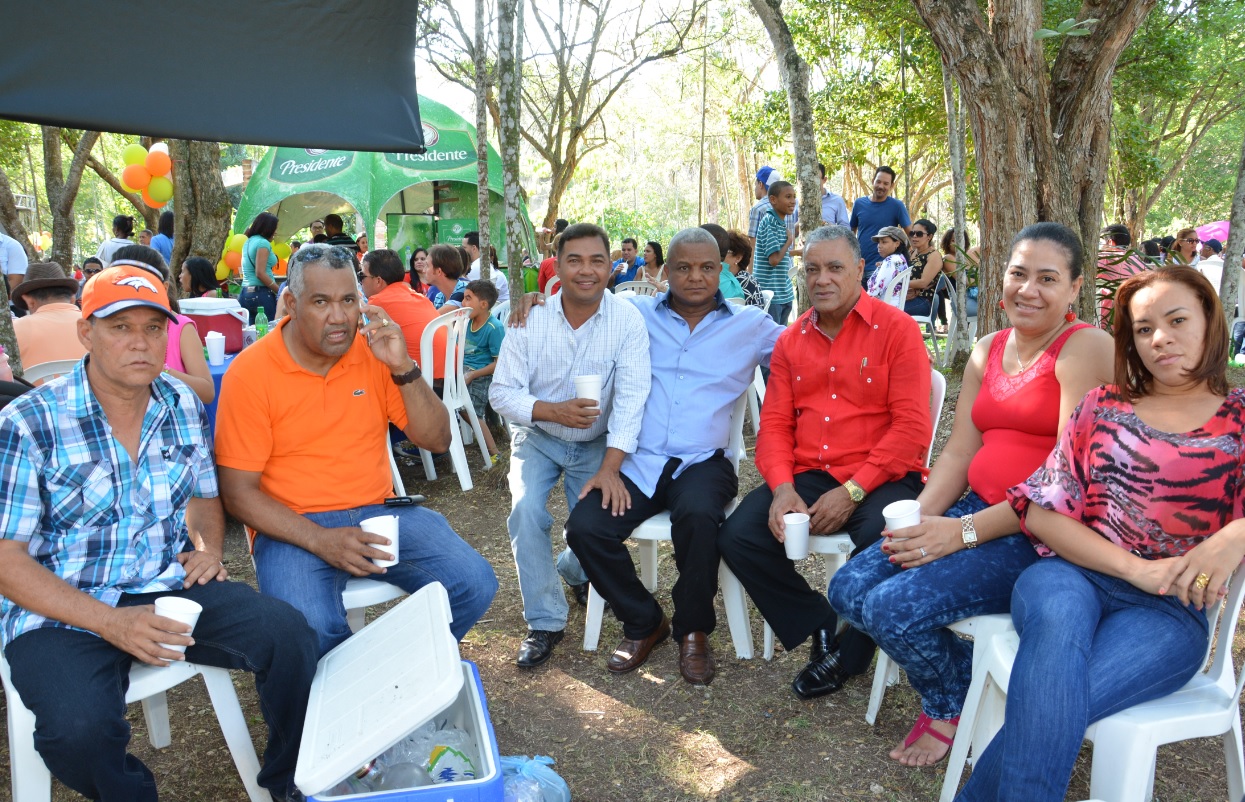 Abarrotan pabellón del Jardín Botánico en el Séptimo Abrazo Sabanetero